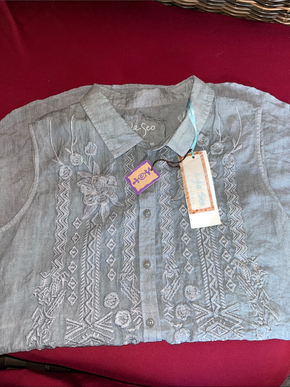 Kyla Seo Light Blue Gray Sleeveless Embroidered Button-Up Top
